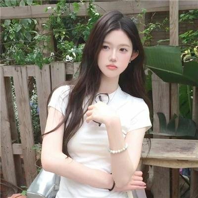 俏女怀春